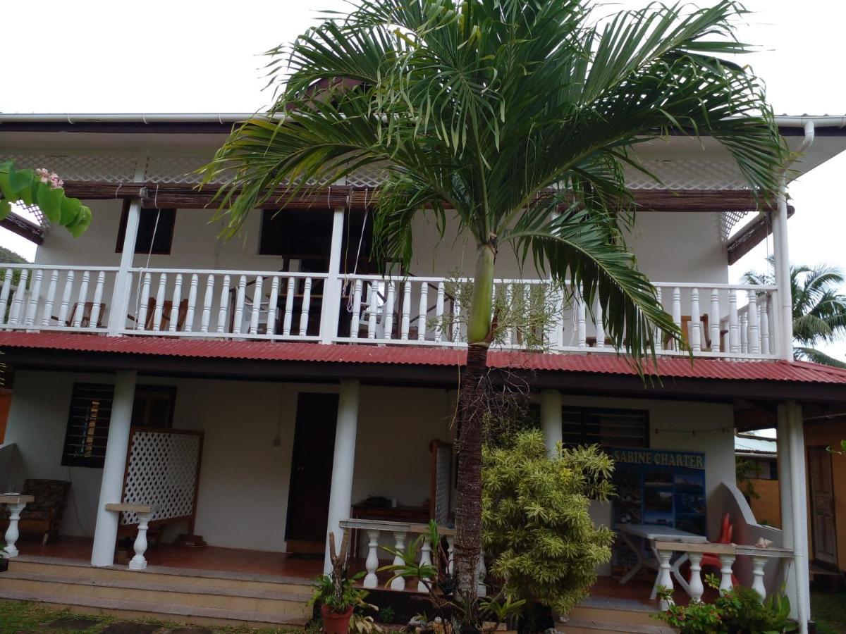 Rosemary'S Guesthouse Anse Volbert Village Exterior foto