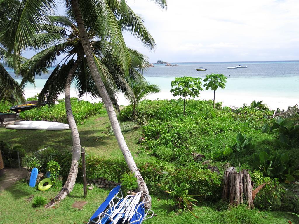 Rosemary'S Guesthouse Anse Volbert Village Exterior foto